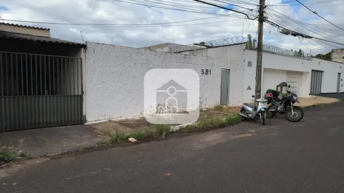 Terreno Para Venda No Bairro Tubalina