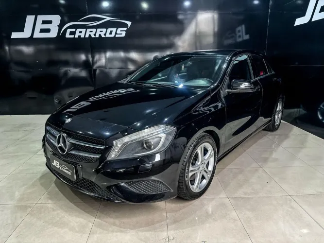 Mercedes-Benz Classe A 200 1.6 TB 16V Urban 156cv Aut. 2014