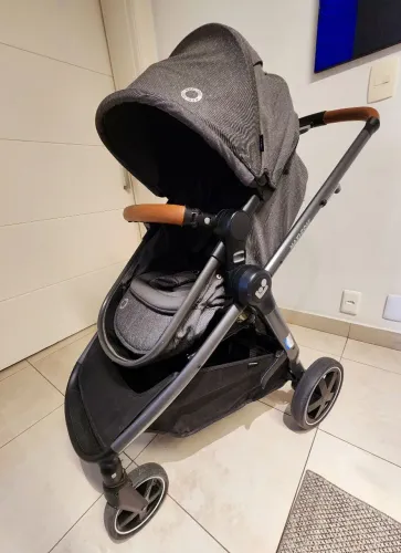 Carrinho de bebê + Bebê Conforto Maxi-Cosi Anna2 semi novo