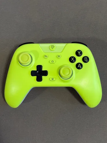 Controle EasySMX X05 Bluetooth / 2.4GHz para PC, Switch, Android e iOS