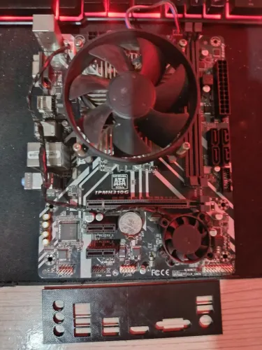 Kit Gamer Intel Core i5 9400F + Placa H310G + RX 550 2GB + Cooler DeepCool