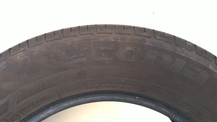 pneu 195/65 R15