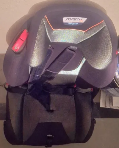 Cadeirinha Burigotto Cadeira de 0 a 36 Kg Cinza. Para Automóvel