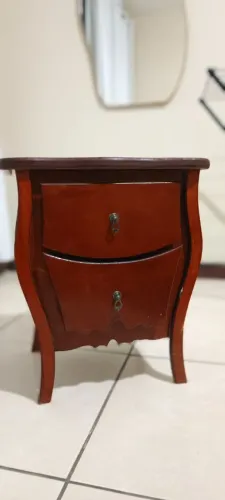 Mesa de cabeceira madeira maciça