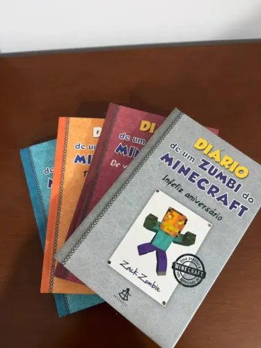 Diário de um Zumbi do Minecraft - 4 Livros da Coleção