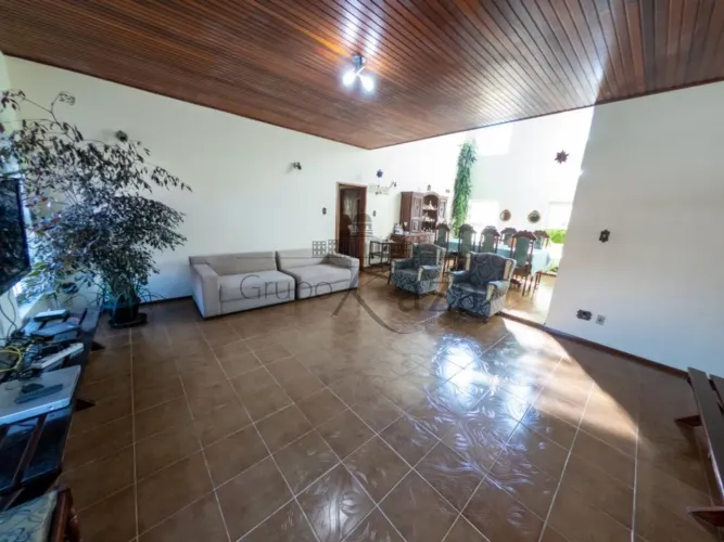 Casa - Jardim Esplanada - 4 Suites - 471m²
