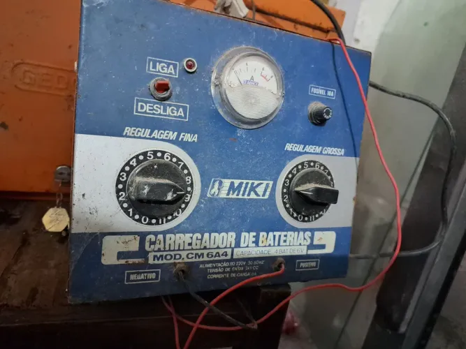 Carregador de Bateria