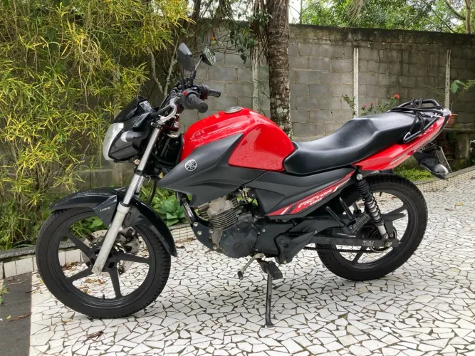 Yamaha Factor com 10500km originais