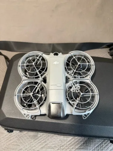 Combo flymore Dji neo 2