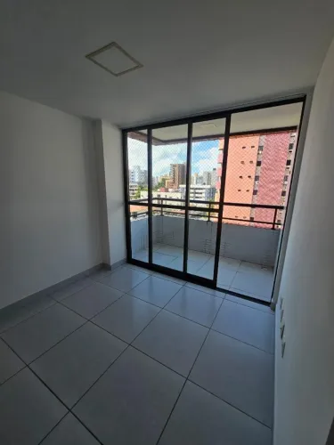 Apartamento com 2 dormitórios, elevador e lazer completo no bairro do Bessa para locação!
