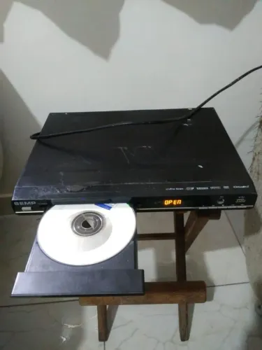 Vendo DVD semp com entrada usb 