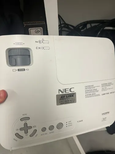 Projetor NEC V260X