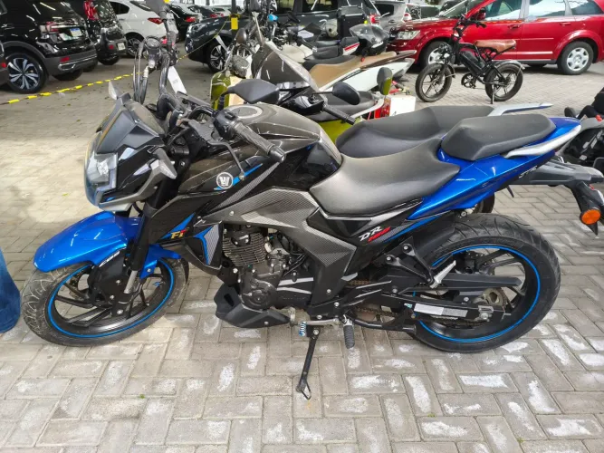 Novinha sem detalhes, fipe R$18685.00, p vender logo, R$15000,00