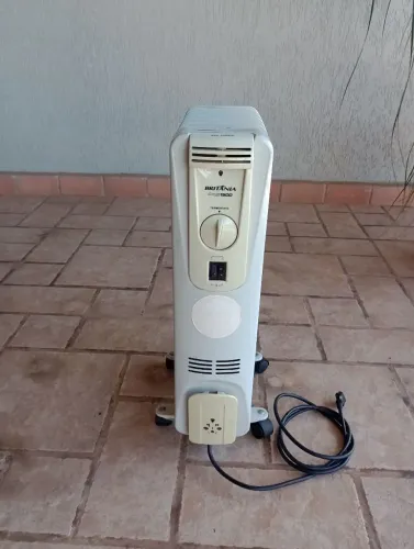 Aquecedor Britânia AB1500 a Óleo - 1500W - Funcionando Perfeitamente