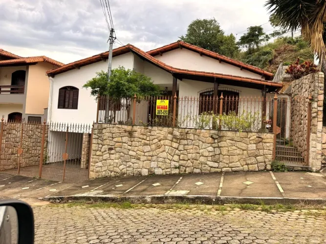 Oportunidade Casa linear 3 qts suite 4 gar. Quintas da Avenida  Juiz de Fora MG