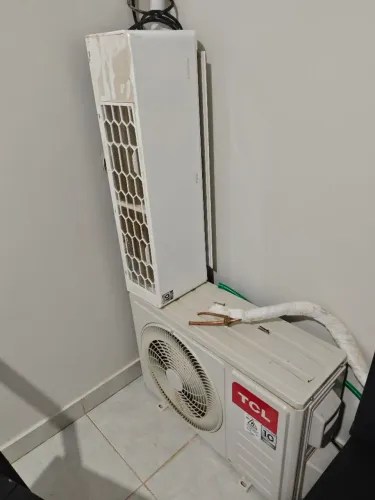 Central de ar 12 mil BTUs TCL SEMINOVA