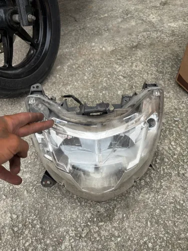 Farol Yamaha fluo 125 2023