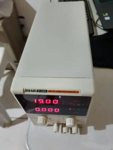 Fonte de bancada Hikari (Usei 2x)