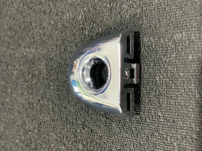 Acabamento Maçaneta Dianteira Esquerda Externa Nissan Versa 2012-2019