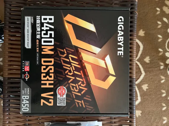 Gigabyte B450M DS3H V2, soquete AM4, compatível com Ryzen 3000/4000/5000 