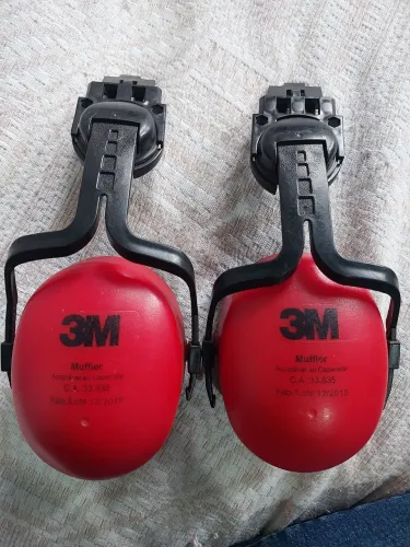 Abafador de Ruído 3M Muffler (modelo acoplável para capacete).