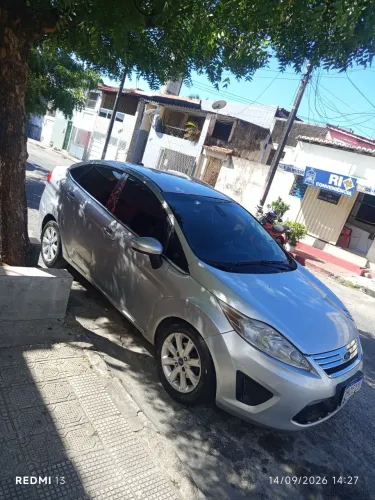 Ford Fiesta Sedan SE 1.6 16V Flex 4P 2012