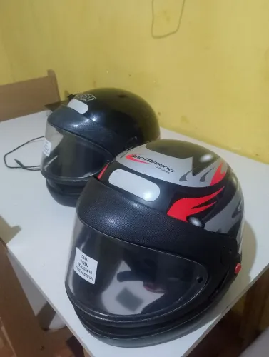 Capacete San Marino tamanho 58