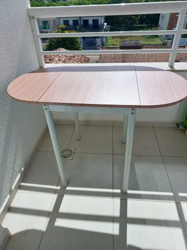 Mesa cabe em qualquer ambiente 
