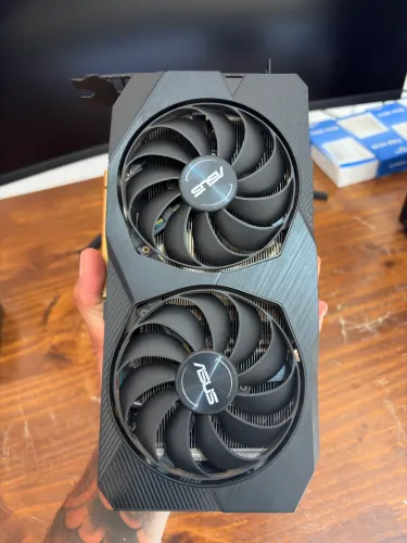 Placa de vídeo Asus 5500XT 8gb