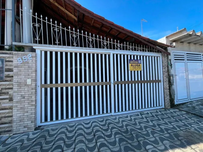 Casa com 3 dormitórios para alugar - Bairro Ocian Praia Grande