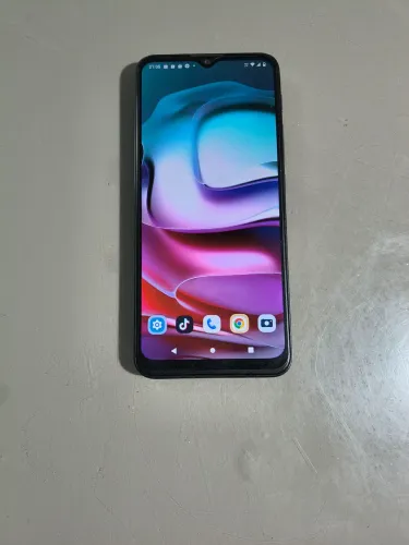 Vendo celular Motorola g30, em bom estado de conservação 