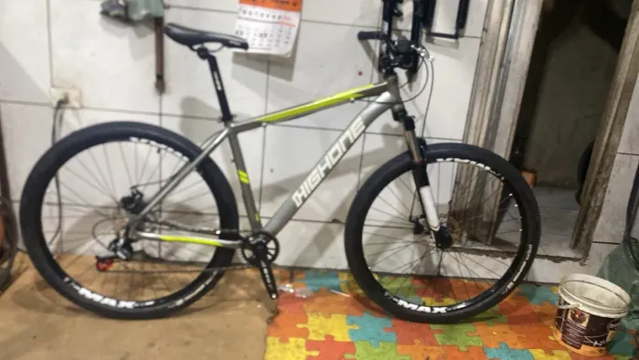 Bicicleta aro 29 de alumínio cubo barulhento pé de vela de alumínio garfo de trava de al