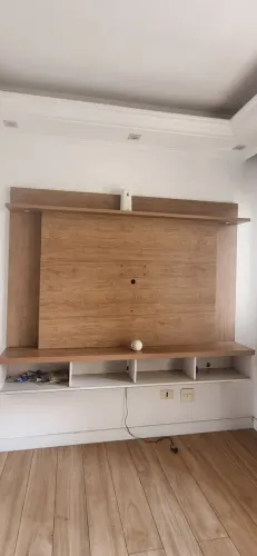 Painel para TV com móvel ..