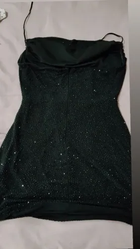 Vende-se vestido nunca usado ganhei mais não deu em.mim por conta do tamanho