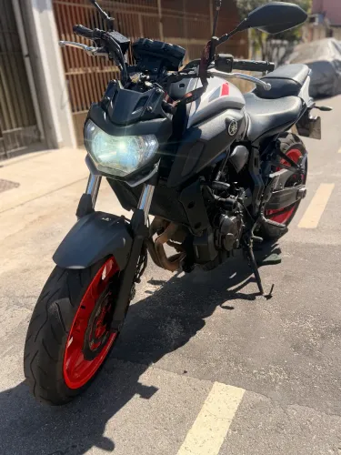 Mt 07 muito nova