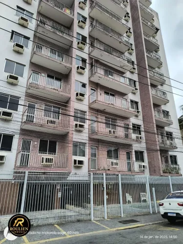 Apartamento à venda no Centro de Nova Iguaçu-RJ: 2 quartos, sala, banheiro e 84m² de área.