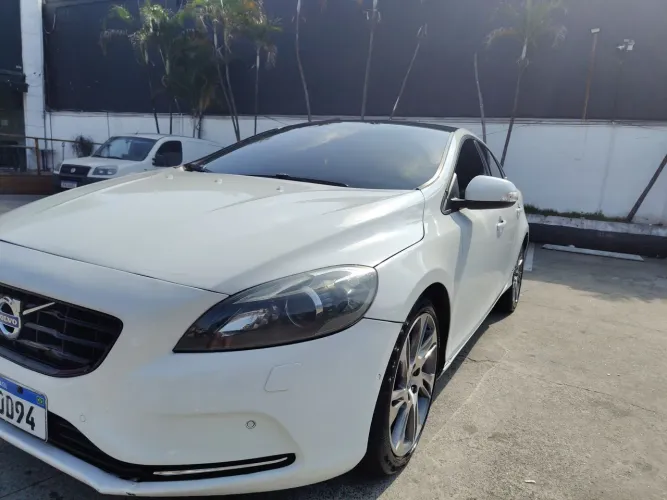 Volvo V40 T-4 2.0 Aut./mec. 2013