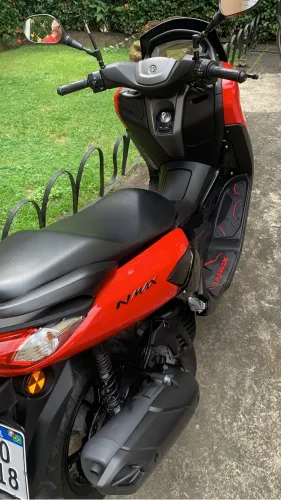 Nmax 2023 com baixa km. Não baixo preço. Muito nova.