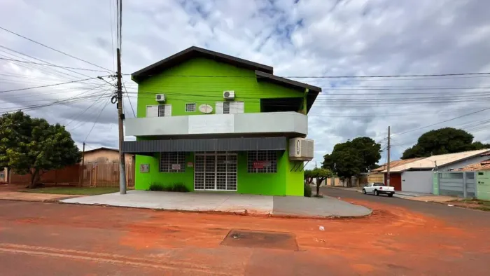 Salão Comercial no Jardim Colibrí