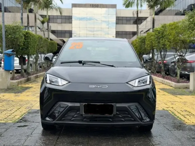 BYD Dolphin Mini (Elétrico) 2025