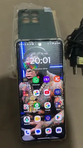Moto Edge 60 fusion em perfeito estado vai com caixa nota fiscal , carregador e case 