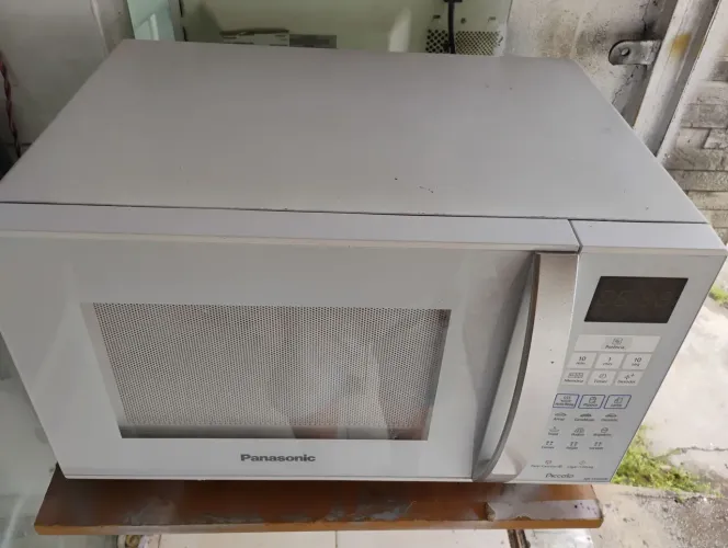 Microondas Panasonic 25 litros funcionando perfeitamente