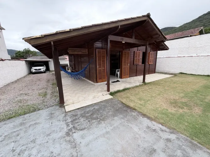 Casa Aconchegante de três quartos no Ribeirão da Ilha - Florianópolis/SC