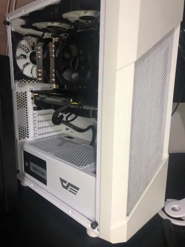 Computador gamer com gabinete branco | stream-gaming