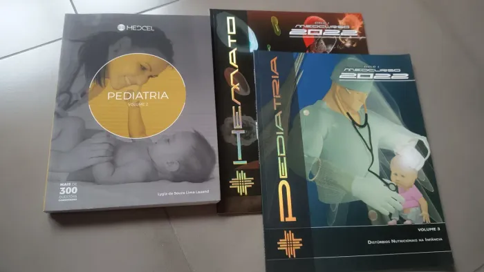 Livros cursinho medicina