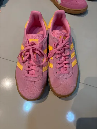 Tênis Gazelle rosa