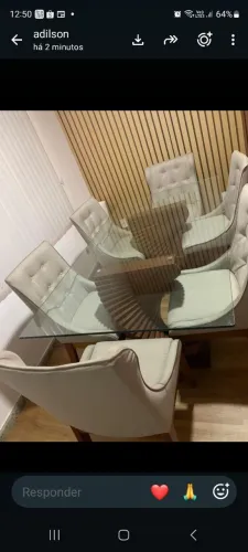 Vendo linda mesa com 6 cadeiras