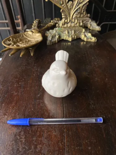 Pequeno passarinho em porcelana para decoração (ref:356)