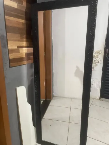 Vendo espelho de corpo inteiro
