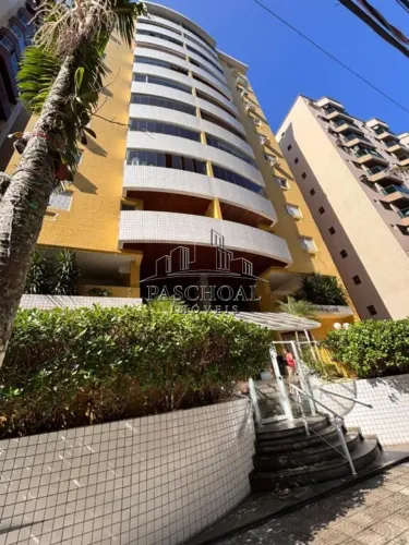 Apartamento 2 quartos sendo 1 suite. Planejados. Frente rua. Canto do Forte